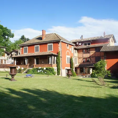 Les Jardins De La Tour 3*