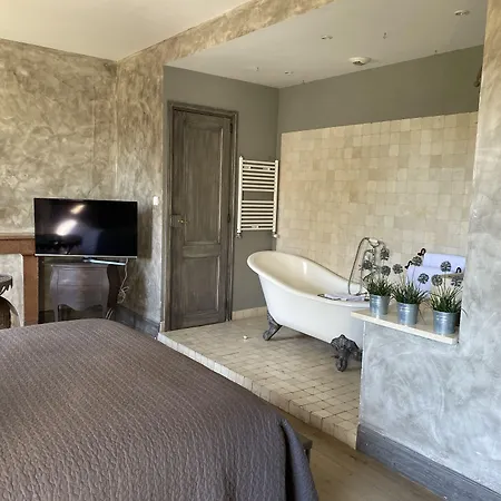 Les Jardins De La Tour Hotel 3*